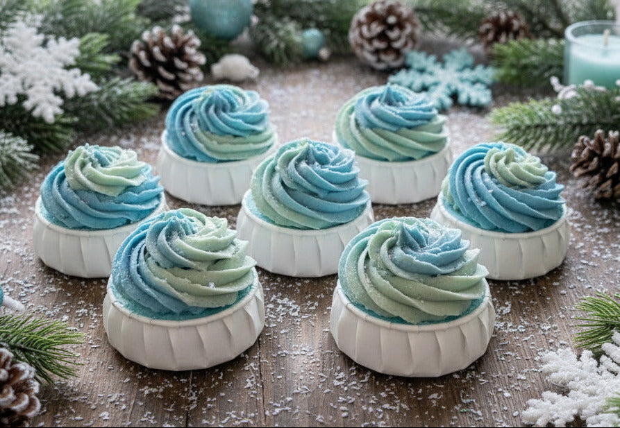 Winter's Kiss Bath Bomb & Bubble Frosting Cupcake
